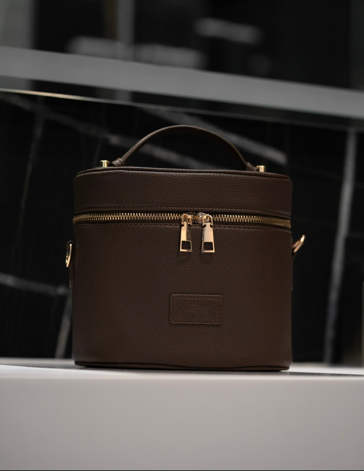 Oval Toiletry Case in Espresso