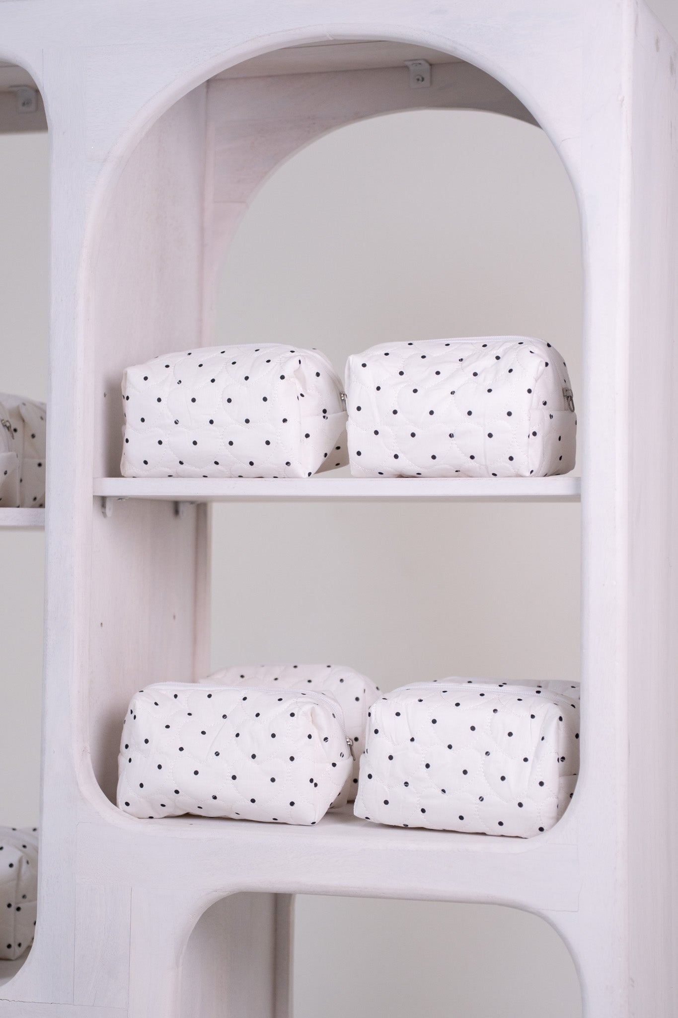 Medium Polka Dot Cosmetic bag